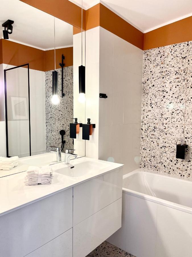 Chopin View - Apartament Z Widokiem ทอรูน ภายนอก รูปภาพ